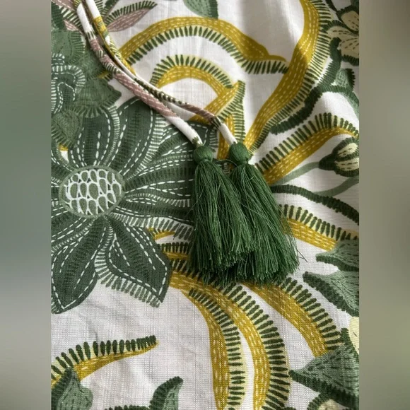 Floral Top NWT - Picture 5 of 9